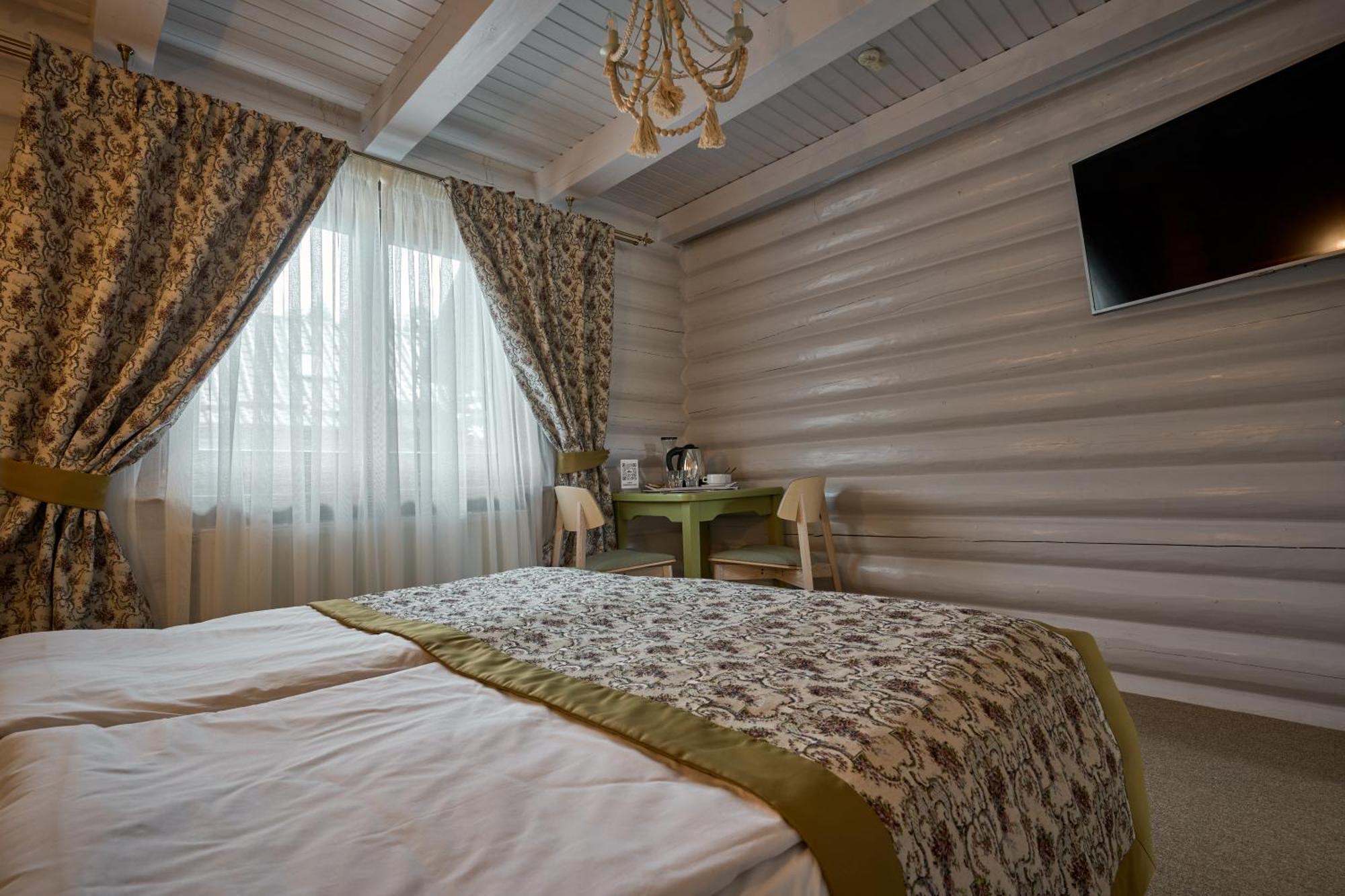 Hotel Vedmezhyi Dvir Bukovel Exterior foto